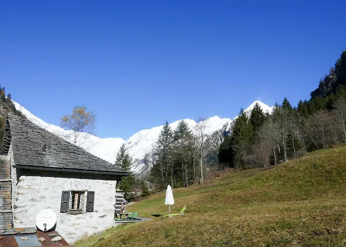 Holiday Home Rustico Stuebii By Interhome